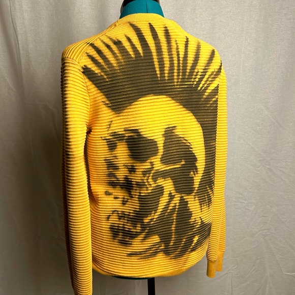 “I LOVE JESUS” yellow knit sweater - Picture 4 of 4